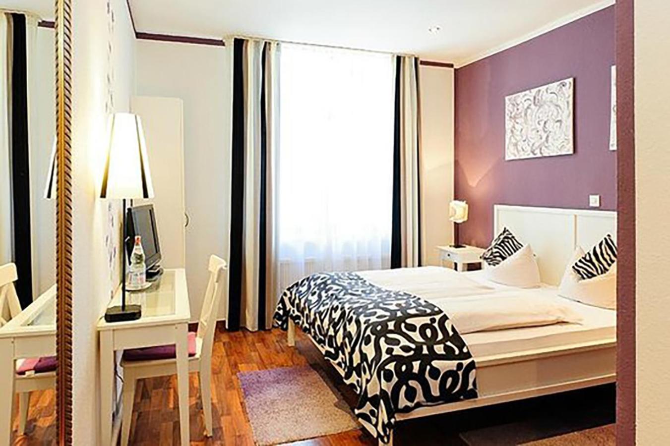 Hotel Skada City Cölln Köln Exteriör bild